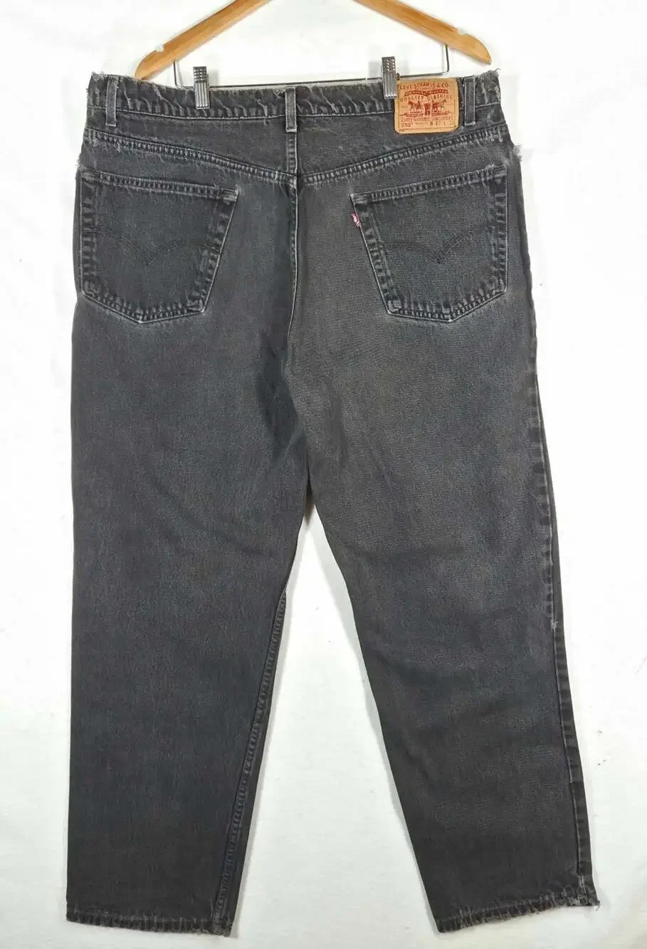 Vintage 80s Levis 550 Black Jeans Mens 42x32 Made in Puerto Rico USA 1989 Frayed